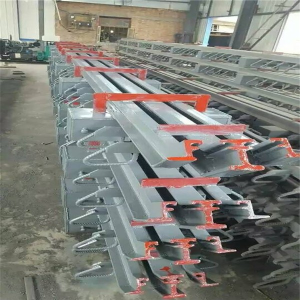 160型模數式伸縮縫